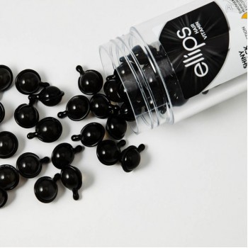 Вітамінні капсули для темного волосся Ellips Нічне сяйво з горіховою олією Кукуі та Алоє вера 50 шт (8993417200441)